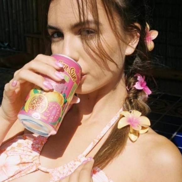 🪷 Red Plumeria Hair Claw - Picture 6 of 7